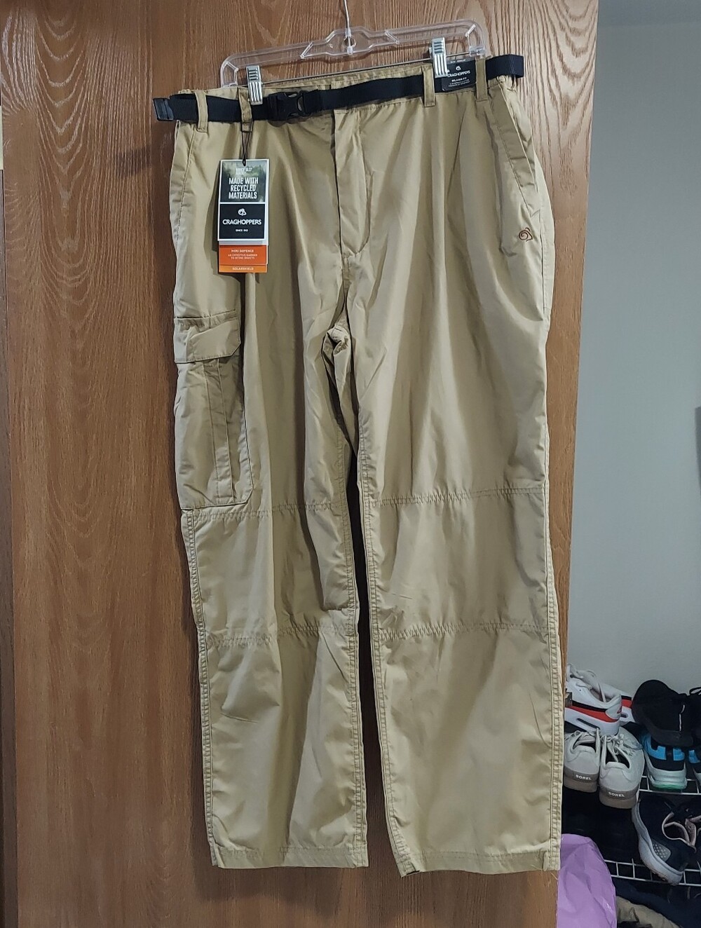 Craghoppers Men's Tan Outdoor Cargo Trousers with Belt